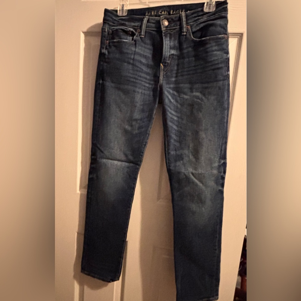 American Eagle Medium Wash Men’s Jeans